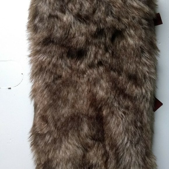NWOT Wine Faux Fur & Insulated Bottle Cover - Picture 7 of 12
